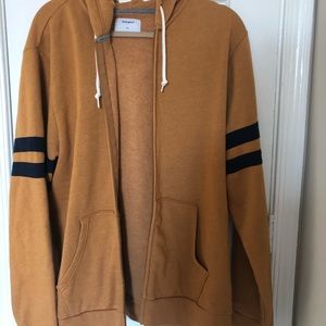 Old Navy Men’s zip up hoodie